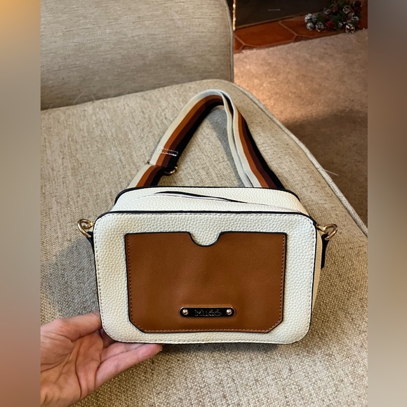 Mudd leather square purse - Picture 3 of 6